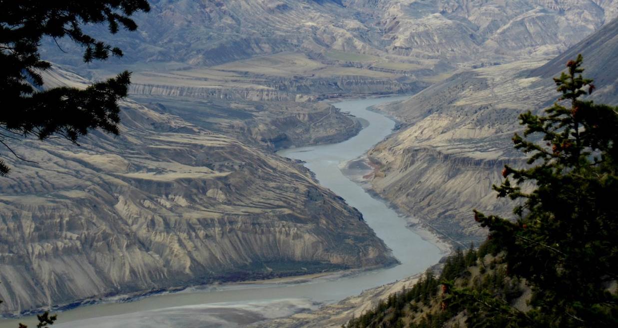 Figure 13.12 Terraces on the Fraser River at High Bar. [Marie Betcher photo, used with permission]