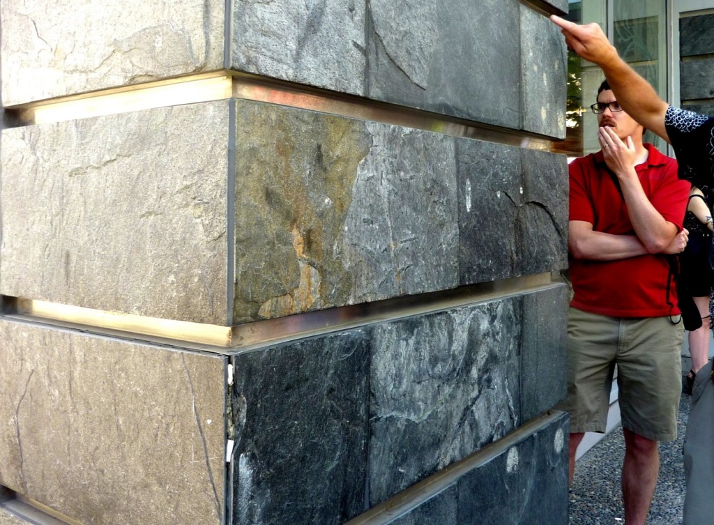 Figure 20.17 Slate used as a facing material on a concrete building column in Vancouver [SE]